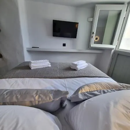 Màrgaros House Tinos *